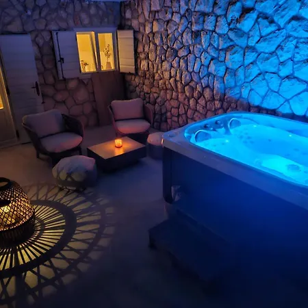 Hedonist Hvar With Jacuzzi Lejlighed *