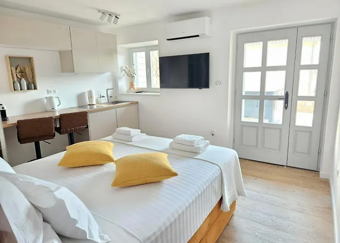 Appartamento Hedonist Hvar With Jacuzzi