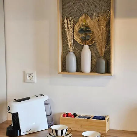 아파트 Hedonist Hvar With Jacuzzi 흐바르