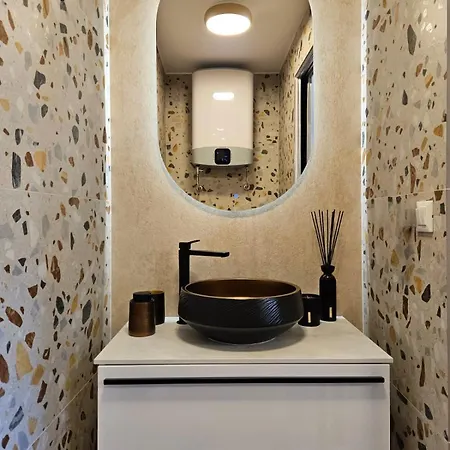 Hedonist Hvar With Jacuzzi *